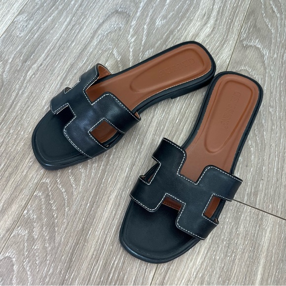 Oran Style Black Slides 6 - Picture 1 of 4